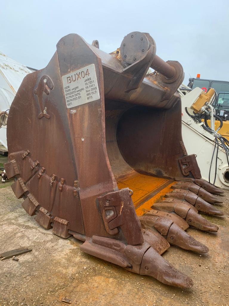 0EAF6225-C978-4521-846C-8ADC02D7D10D CAT6030-O & K 120E Bucket
